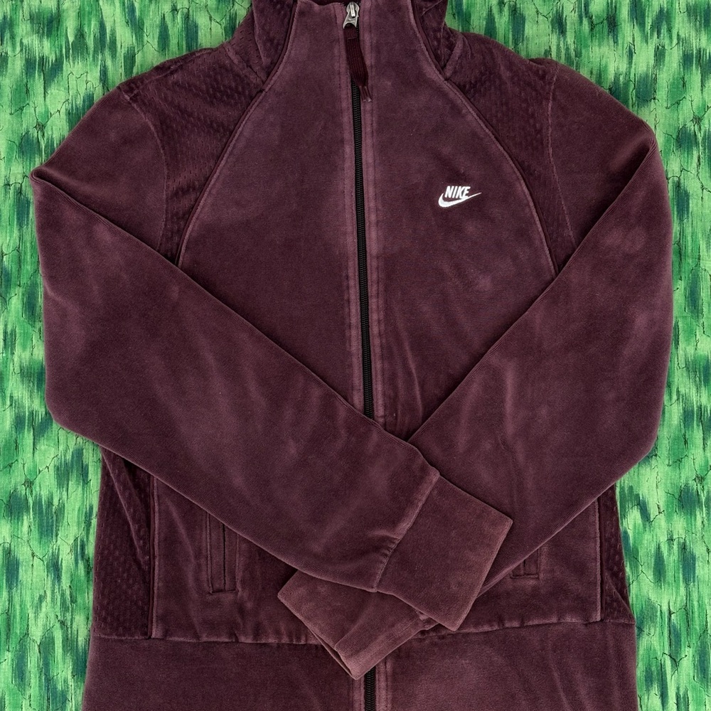 Vintage Nike Women's Deep Burgundy Bomber Jacket